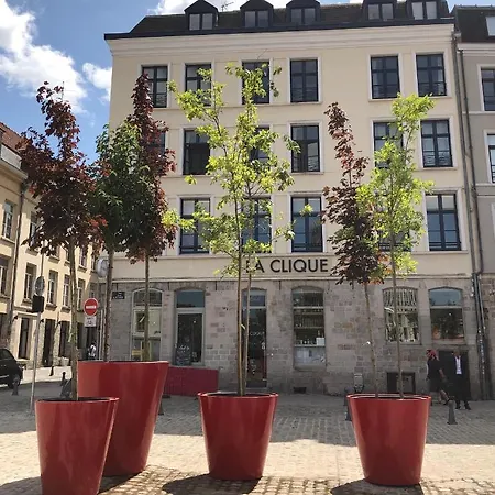 La Clique Hotel *